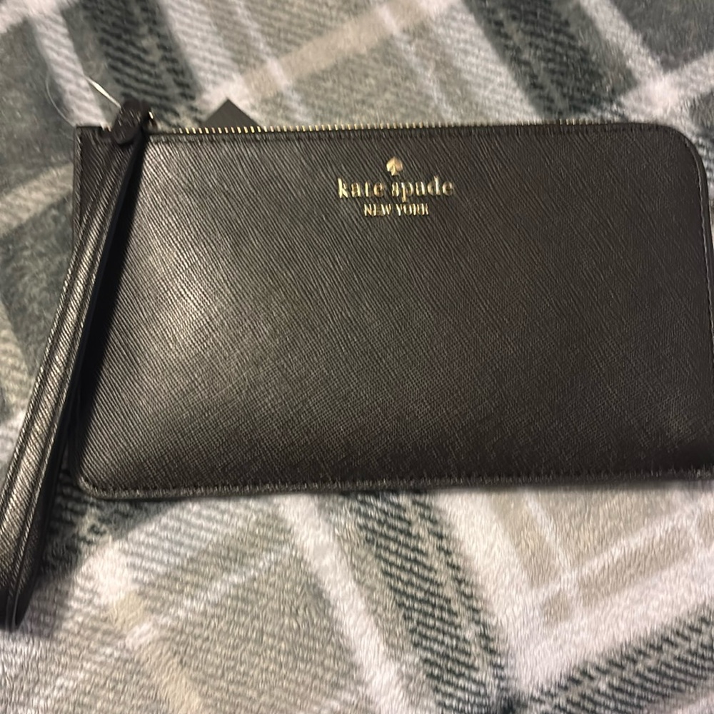 Kate spade large black wristlet NEW